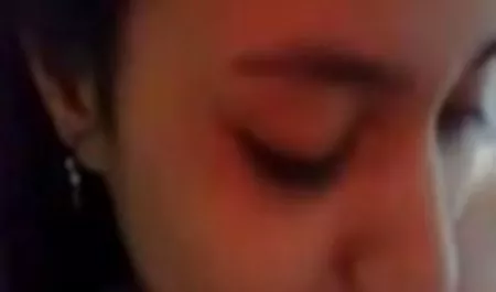 Sürgülü kaygan Nuru lezbiyenler sansürsüz seks izle