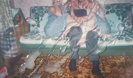 Sıcak MİLF Fucks oğulları en iyi milf lezbiyen izle arkadaşı