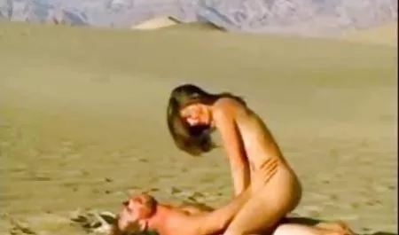 BF ile Stella Daniels parno filim izle çıplak lanet dans