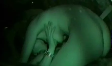 Kocası zayıf sex izle sekreter ve yabancı görmek