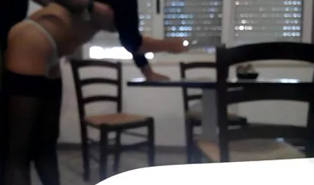Petite esmer Sadie erotik filmi indir Papa büyük bir horoz teslim Sikikleri
