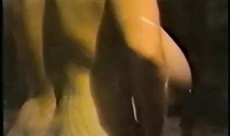 Teen sevgili pornosu izle yaklaşık yüz ile dövülerek